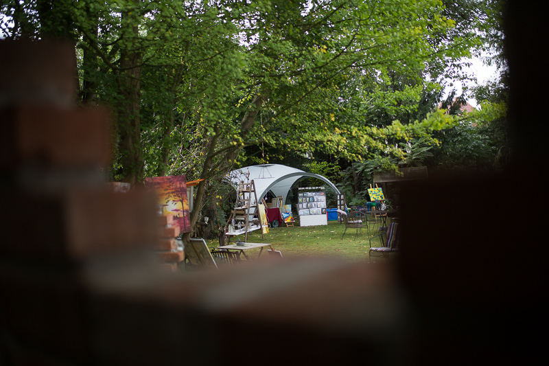 Workshop-Zelt Encaustic zum Ausprobieren